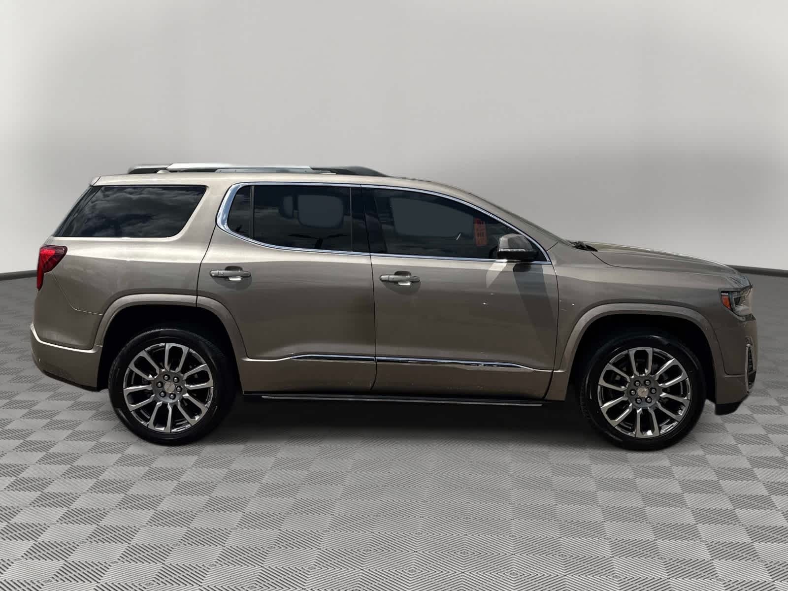 2022 GMC Acadia Denali