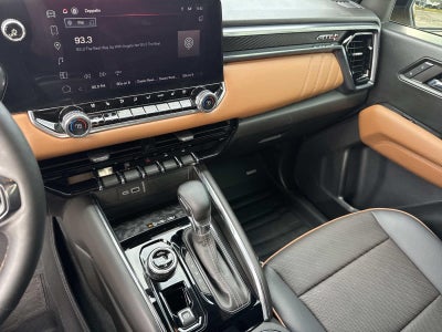 2024 GMC Canyon 4WD AT4