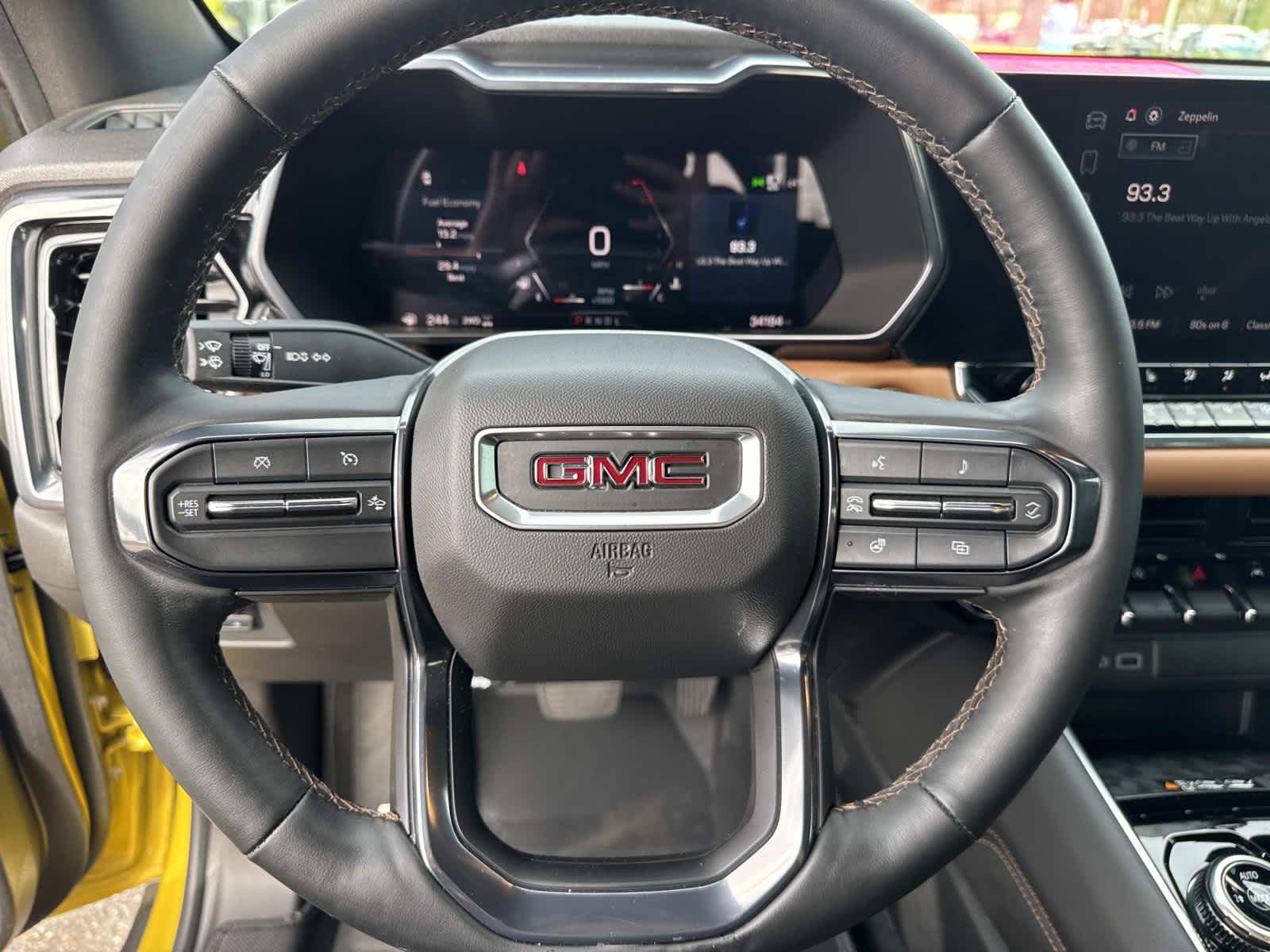 2024 GMC Canyon 4WD AT4