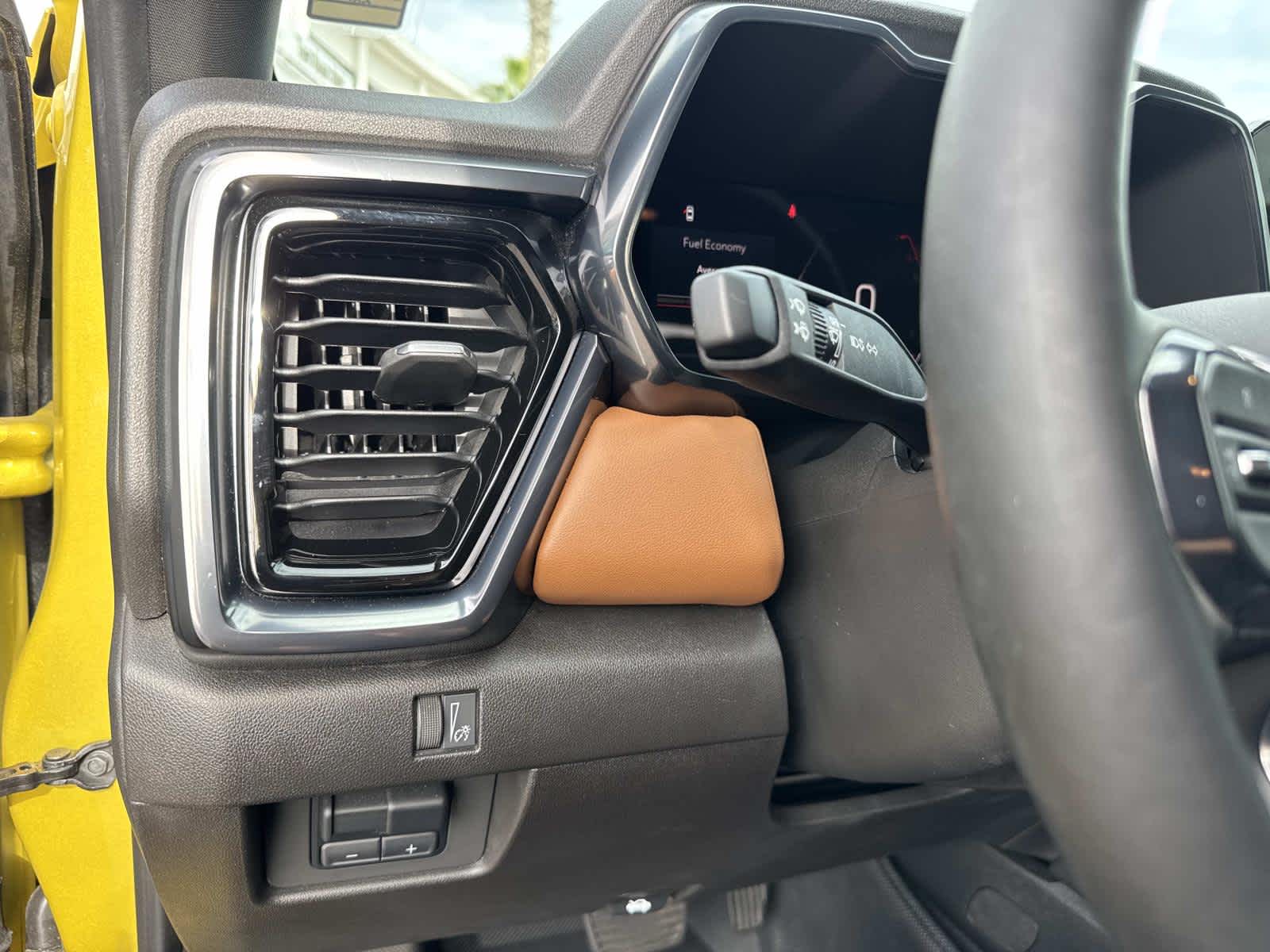 2024 GMC Canyon 4WD AT4