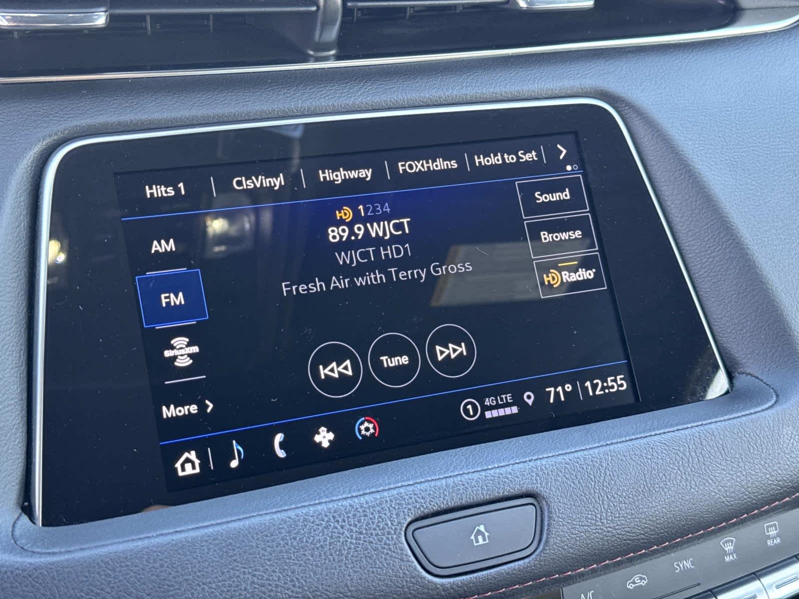 2022 Cadillac XT4 FWD Sport