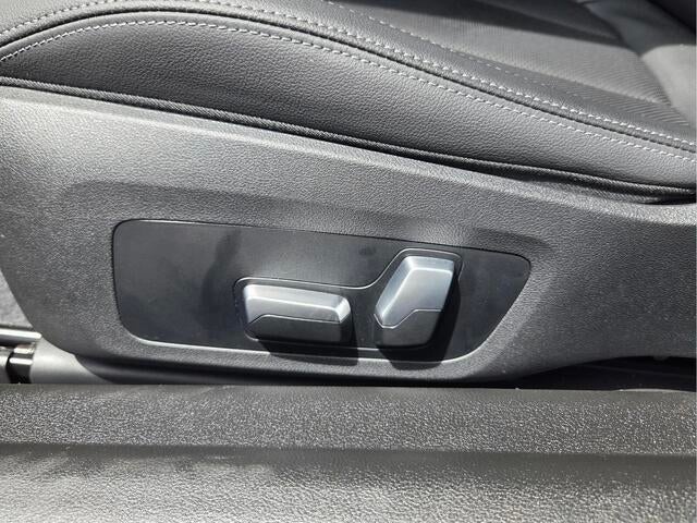 2023 BMW 230i 230i