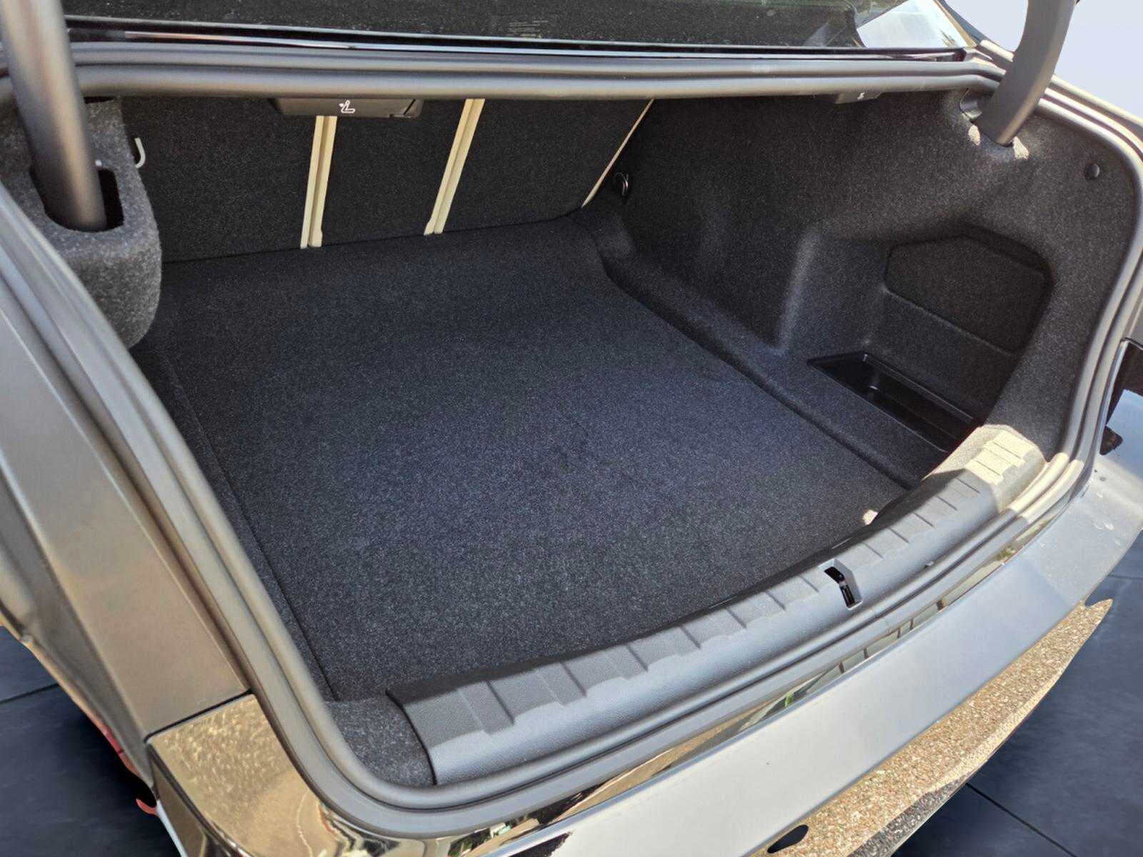 2026 BMW 330i NA 330i NA