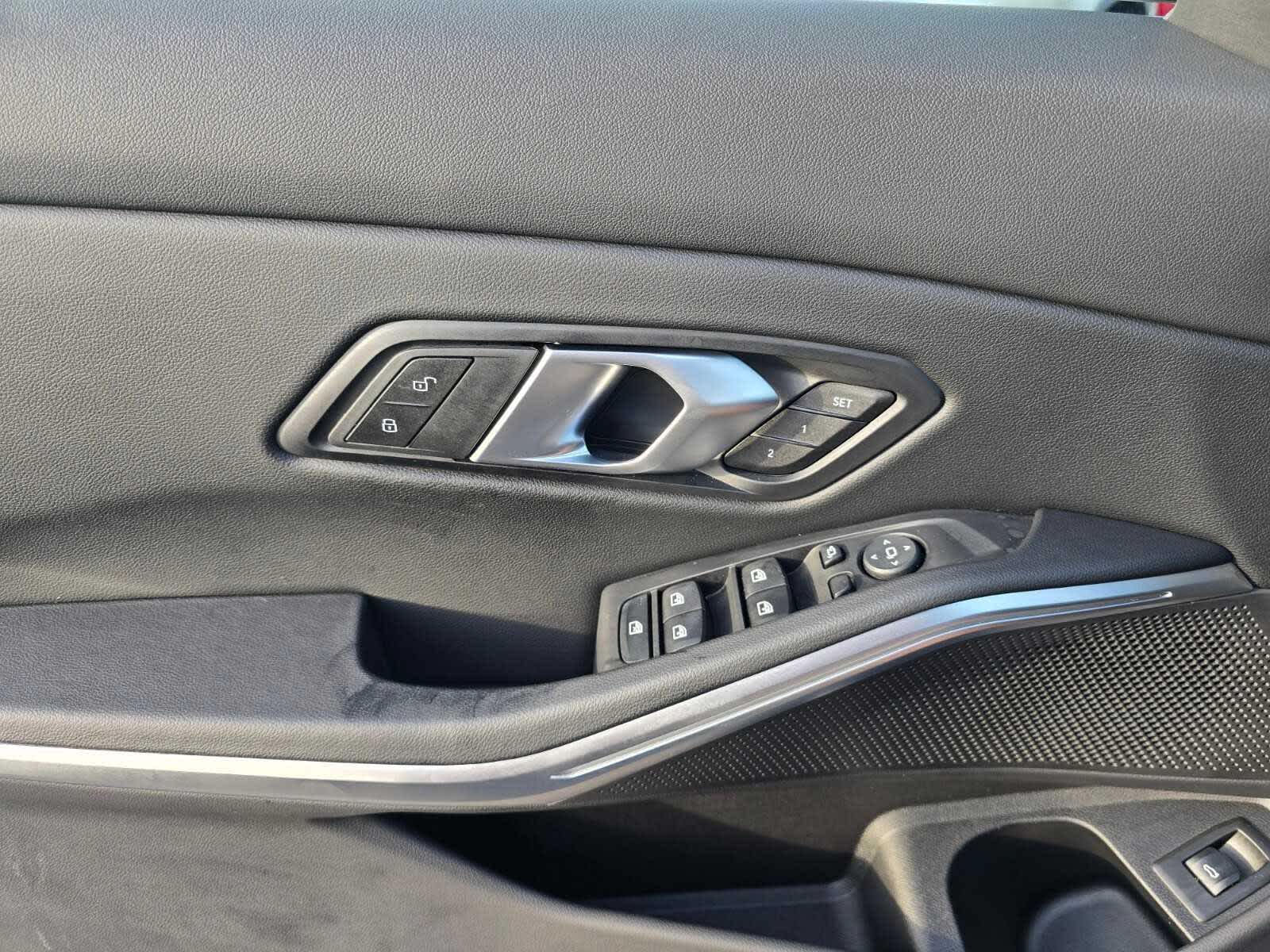 2025 BMW 3 Series 330i