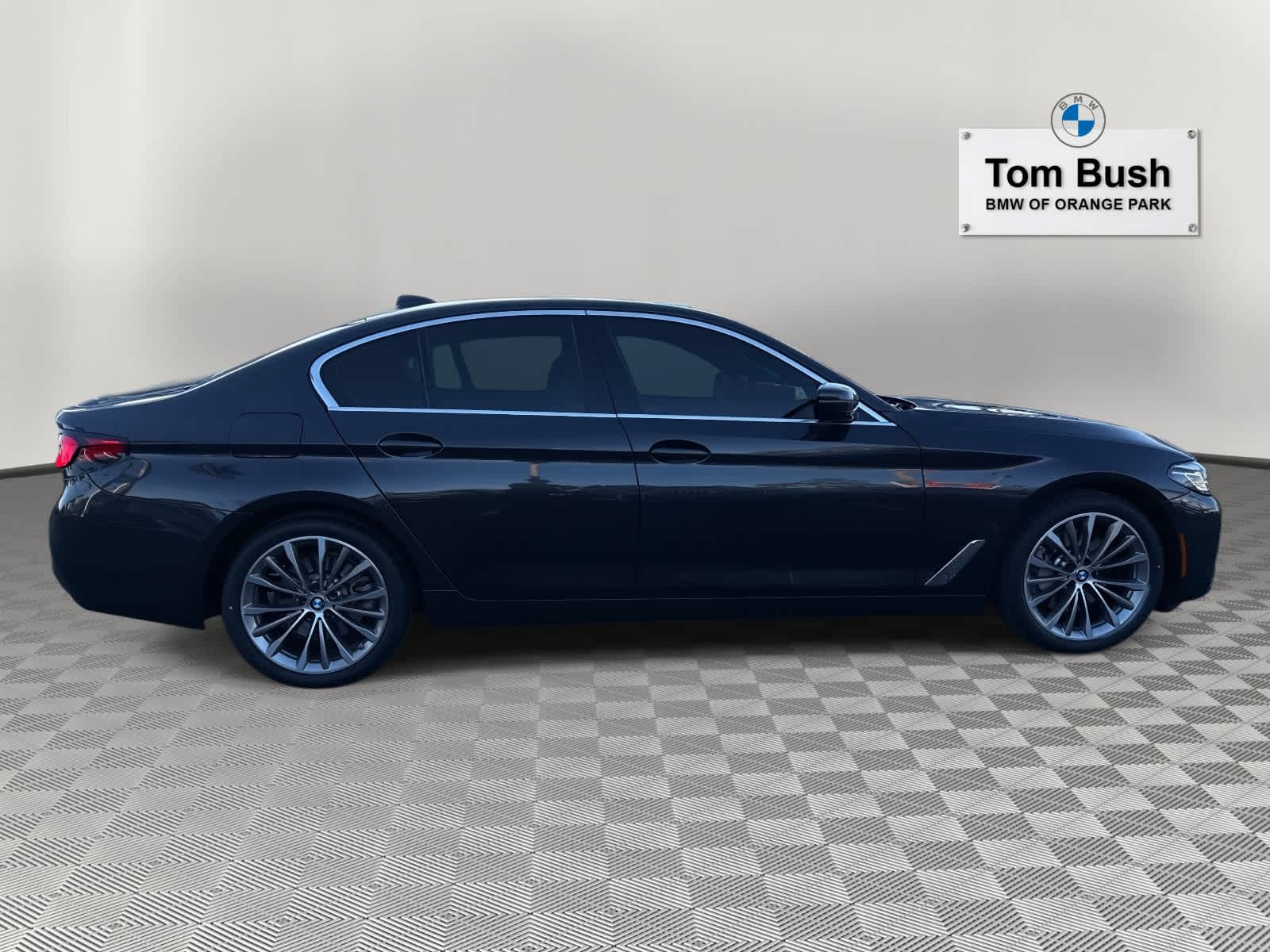 2025 BMW 3 Series 330i xDrive