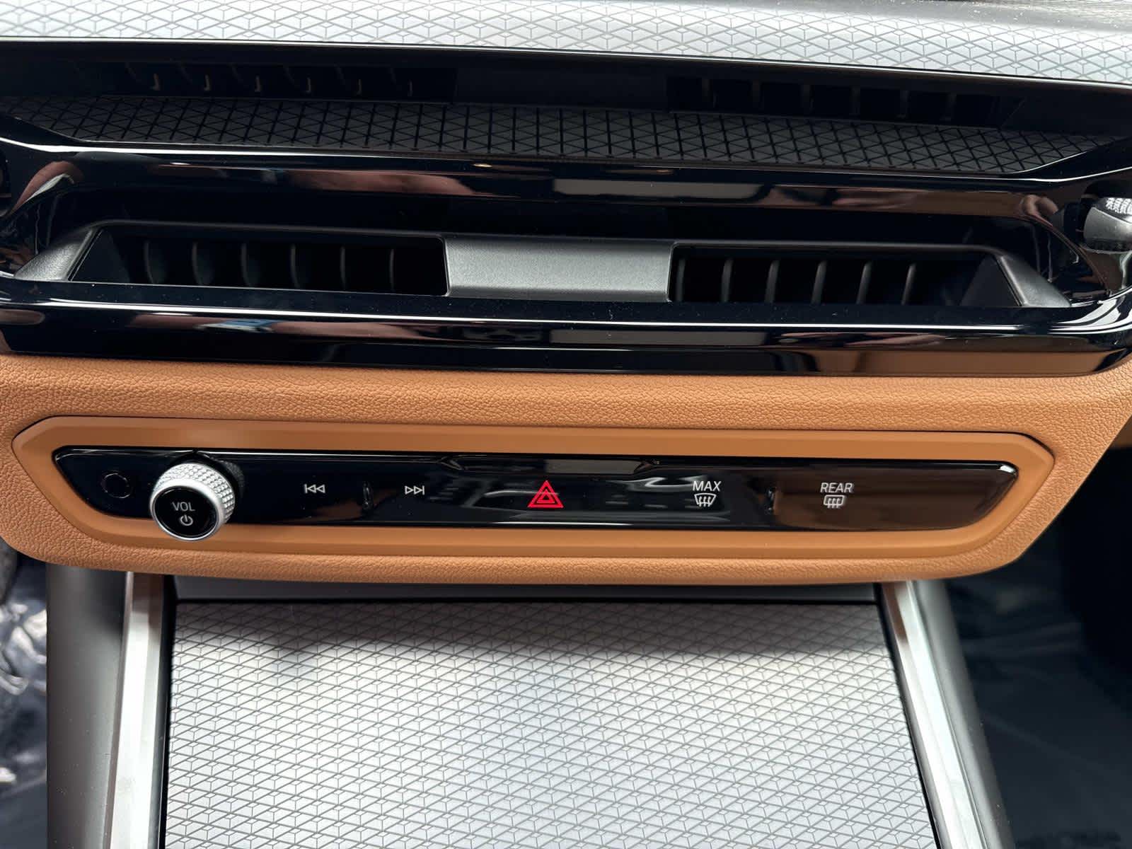 2025 BMW 330i xDrive 330i xDrive