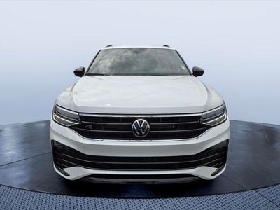 2024 Volkswagen Tiguan SE R-Line Black