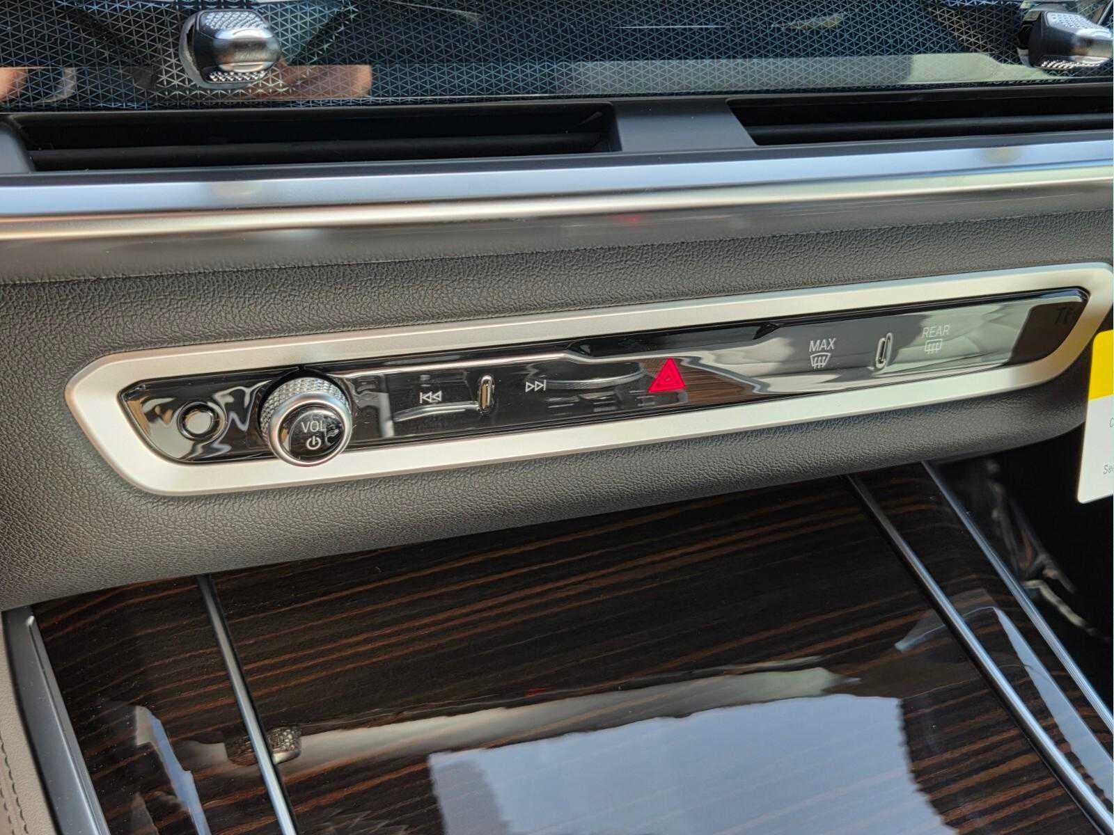 2026 BMW X5 sDrive40i sDrive40i