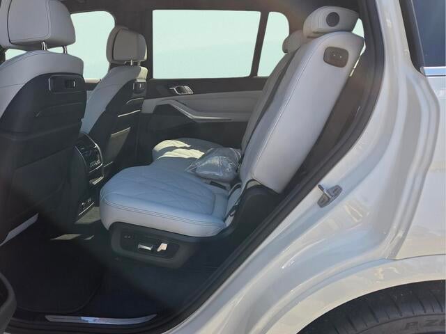 2027 BMW X7 xDrive40i xDrive40i