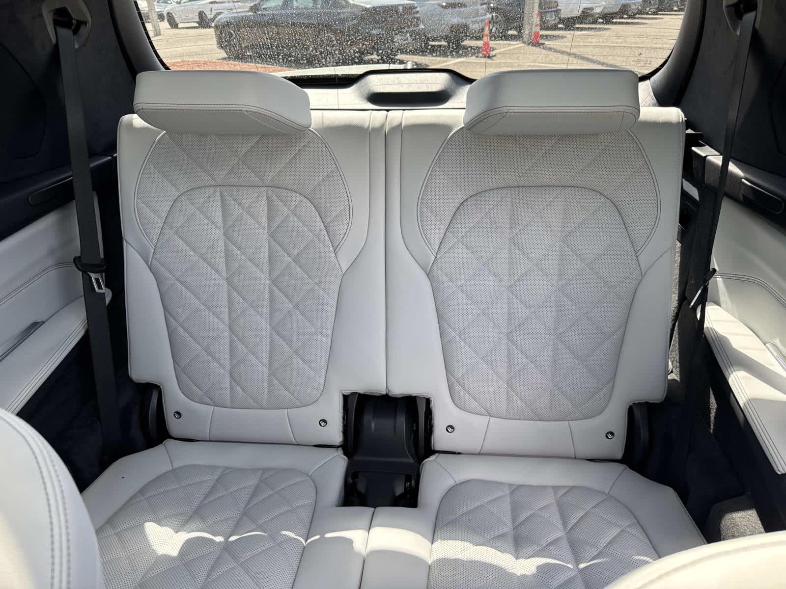 2026 BMW X7 xDrive40i xDrive40i