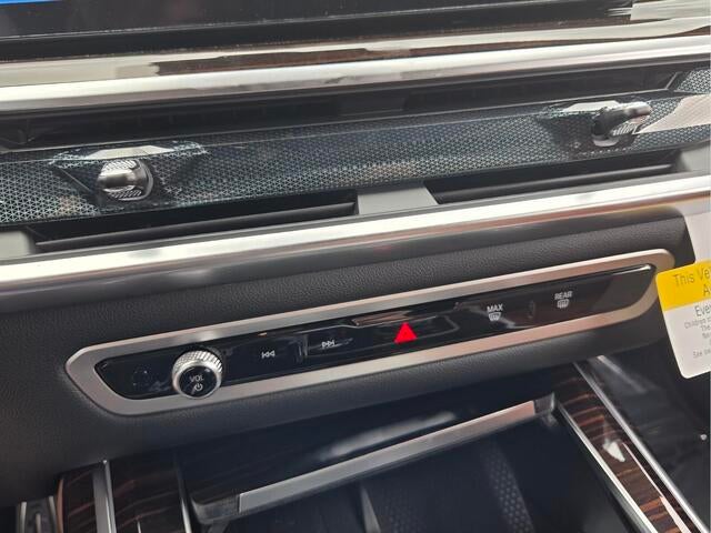 2027 BMW X7 xDrive40i xDrive40i