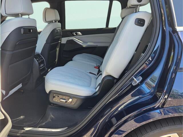 2027 BMW X7 xDrive40i xDrive40i