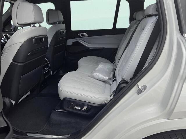 2027 BMW X7 xDrive40i xDrive40i