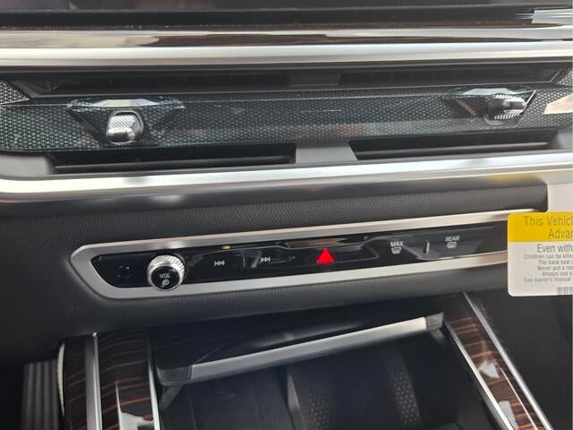 2027 BMW X7 xDrive40i xDrive40i