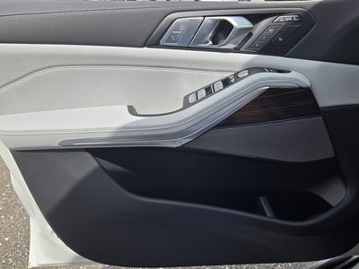 2027 BMW X7 xDrive40i xDrive40i