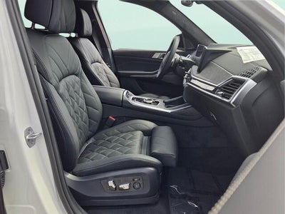 2027 BMW X7 xDrive40i xDrive40i