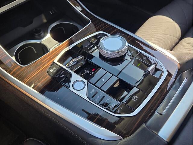 2027 BMW X7 xDrive40i xDrive40i