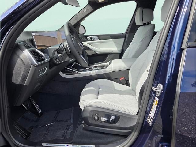 2027 BMW X7 xDrive40i xDrive40i