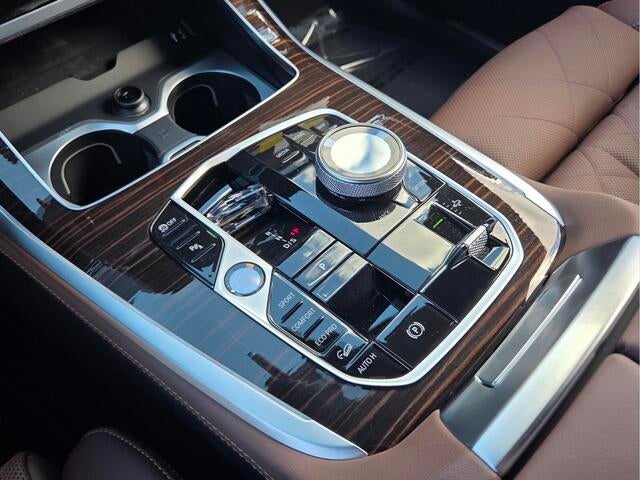 2027 BMW X7 xDrive40i xDrive40i