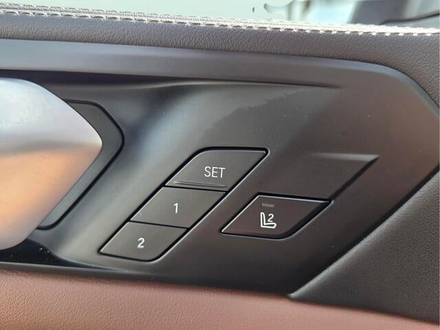 2025 BMW X5 xDrive40i xDrive40i
