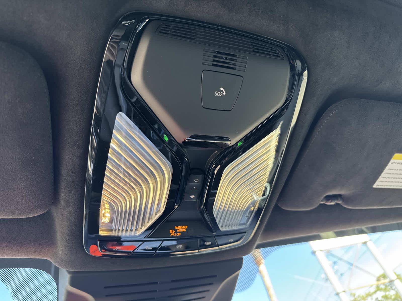 2025 BMW X7 M60i M60i