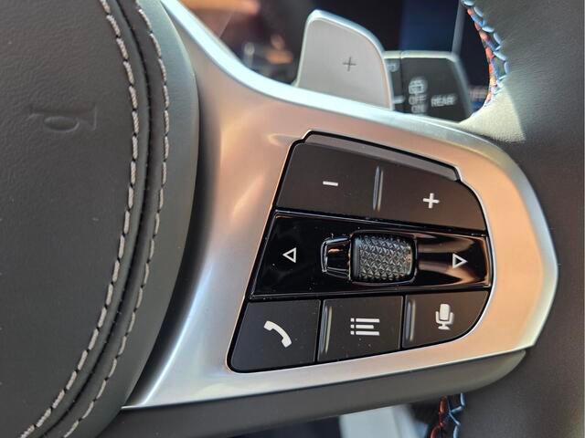 2026 BMW X5 M60i M60i