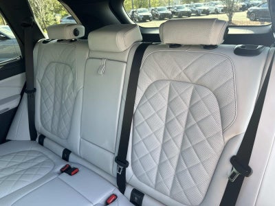 2026 BMW X5 M60i M60i