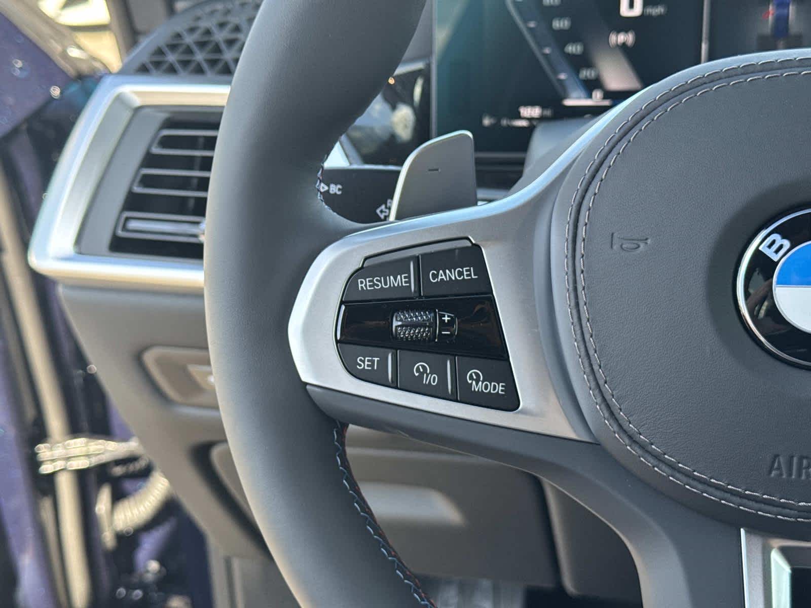 2026 BMW X5 M60i M60i