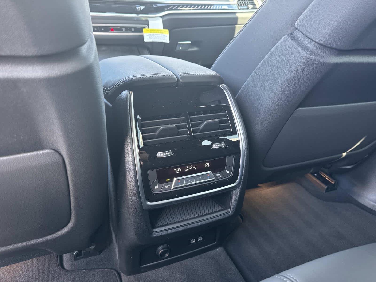 2026 BMW X5 M60i M60i