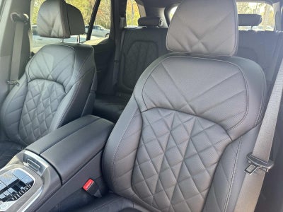 2026 BMW X5 M60i M60i