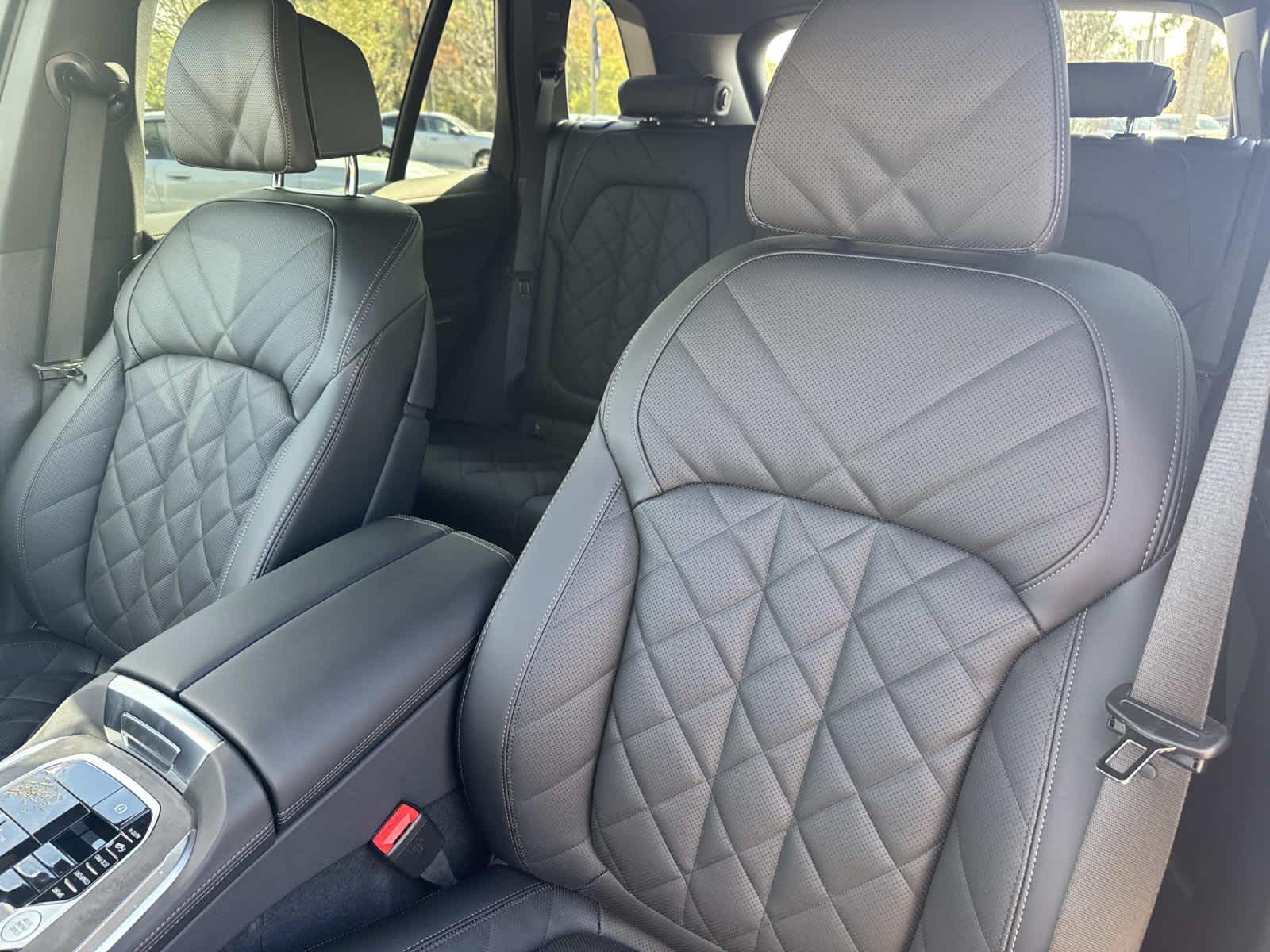 2026 BMW X5 M60i M60i