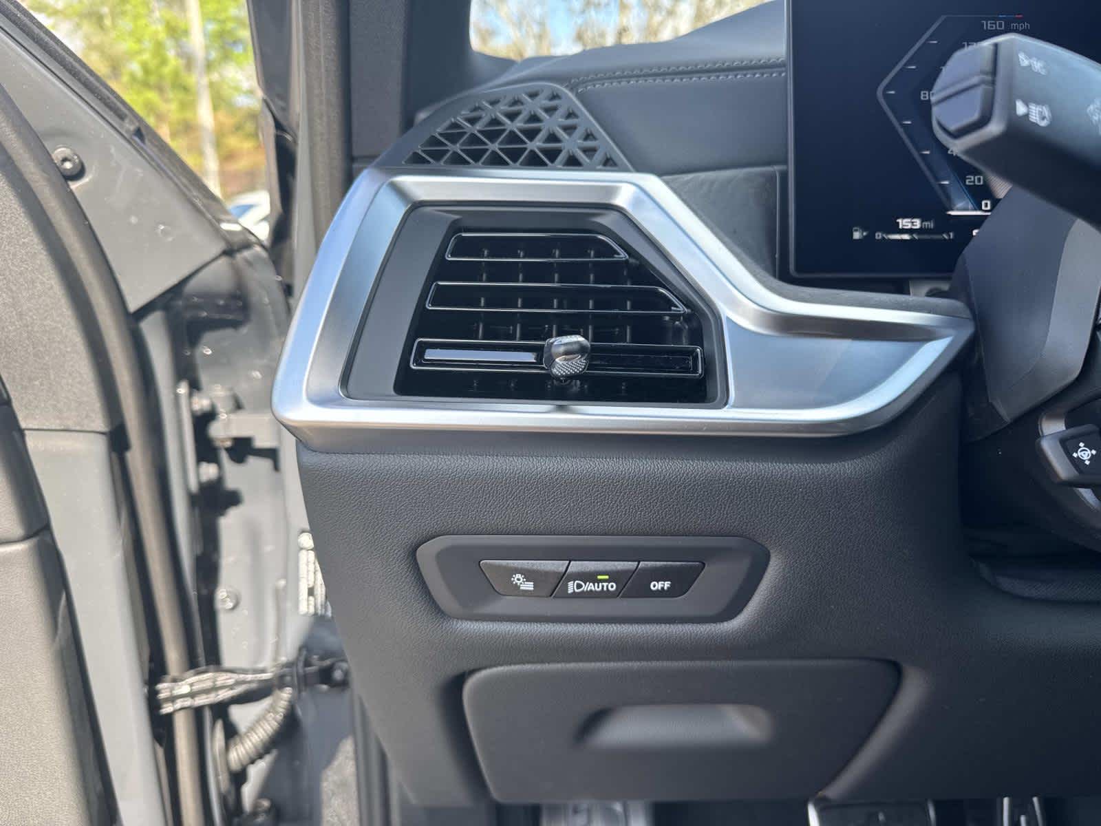 2026 BMW X5 M60i M60i