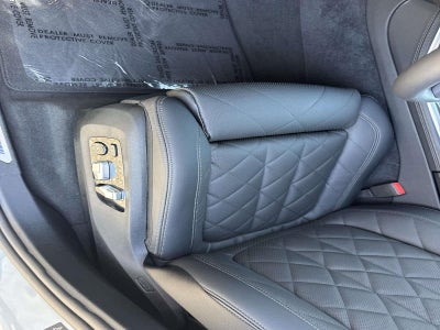 2026 BMW X5 M60i M60i