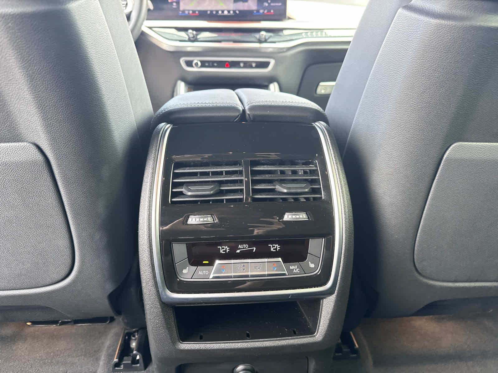 2025 BMW X6 xDrive40i