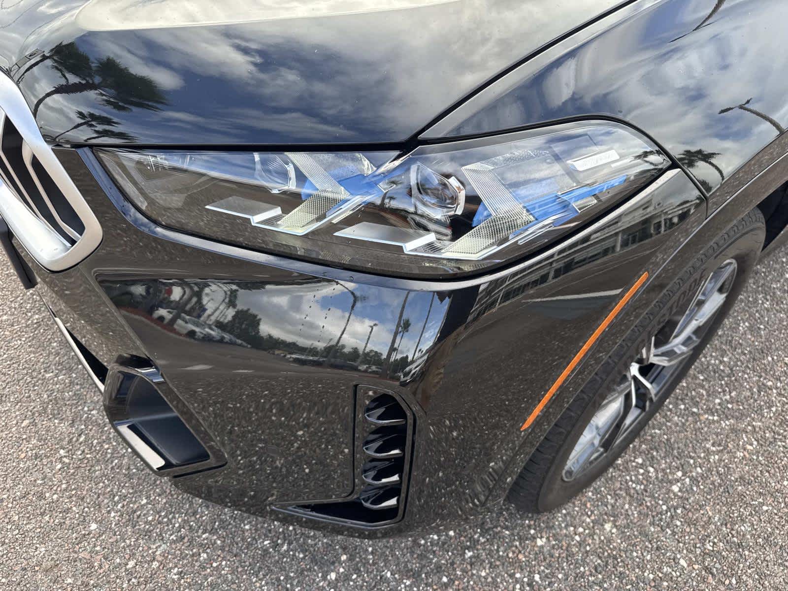 2025 BMW X6 xDrive40i