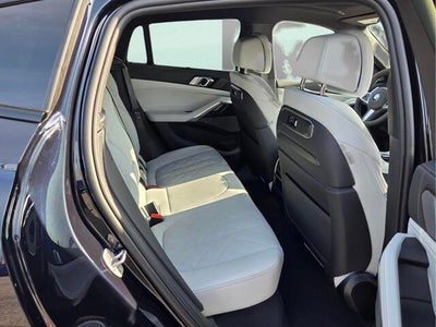 2027 BMW X6 xDrive40i xDrive40i