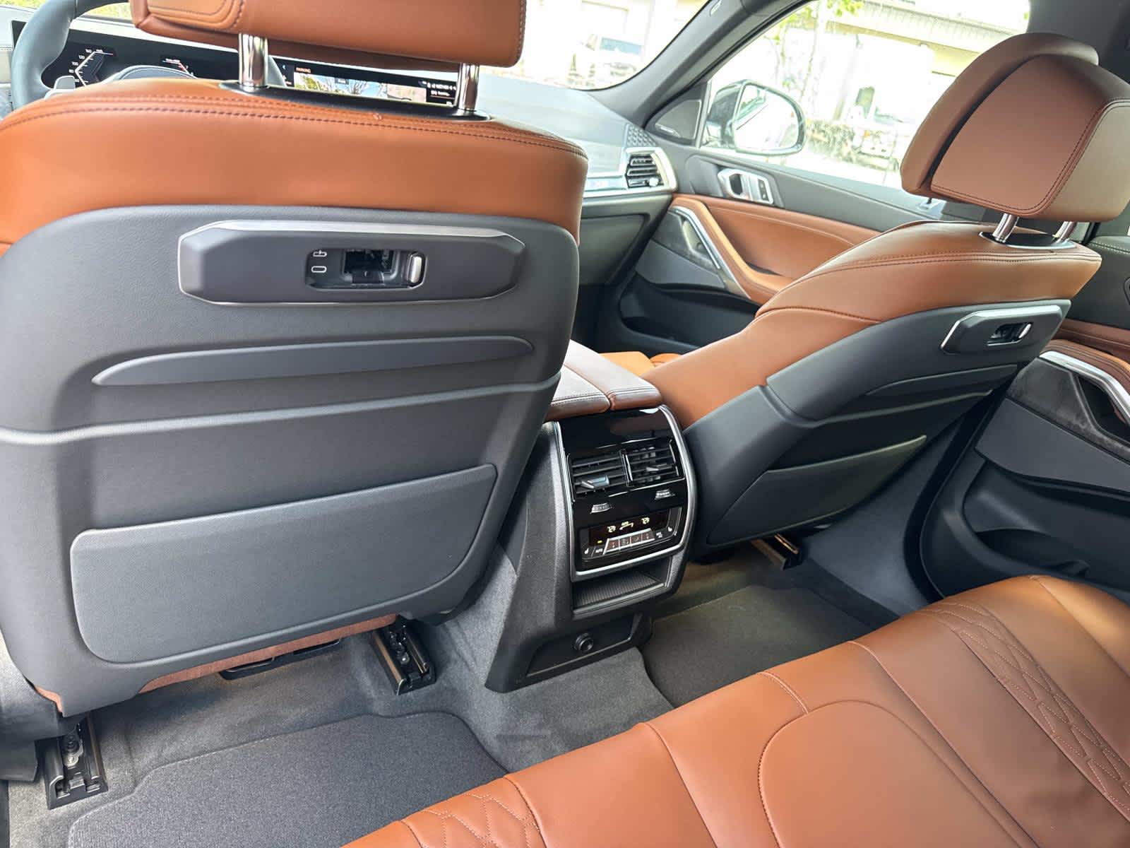 2026 BMW X6 xDrive40i xDrive40i