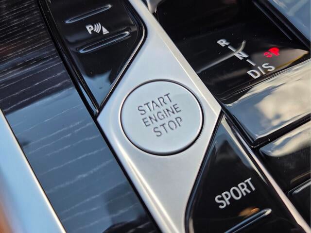 2027 BMW X6 xDrive40i xDrive40i