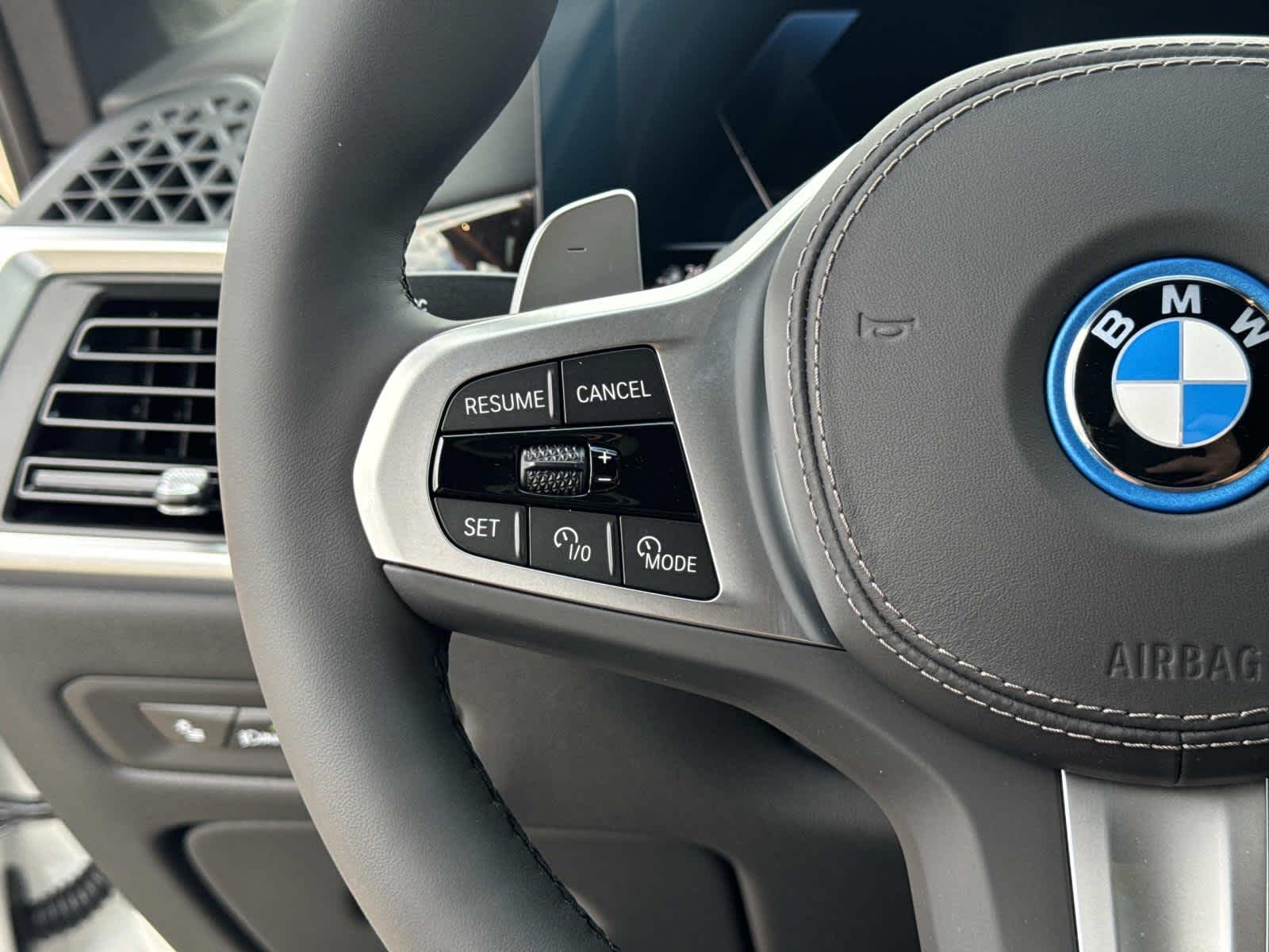 2026 BMW X5 xDrive50e xDrive50e