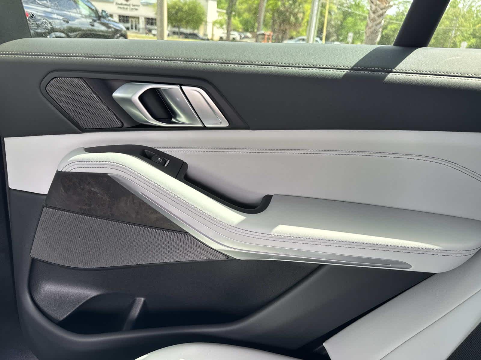 2026 BMW X5 xDrive50e xDrive50e