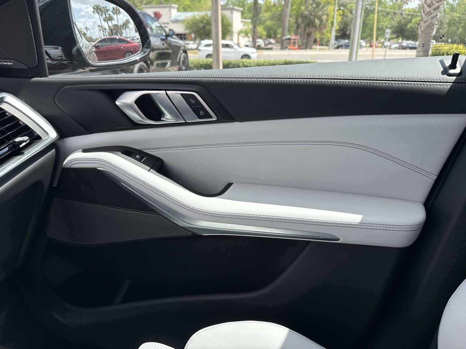 2026 BMW X5 xDrive50e xDrive50e