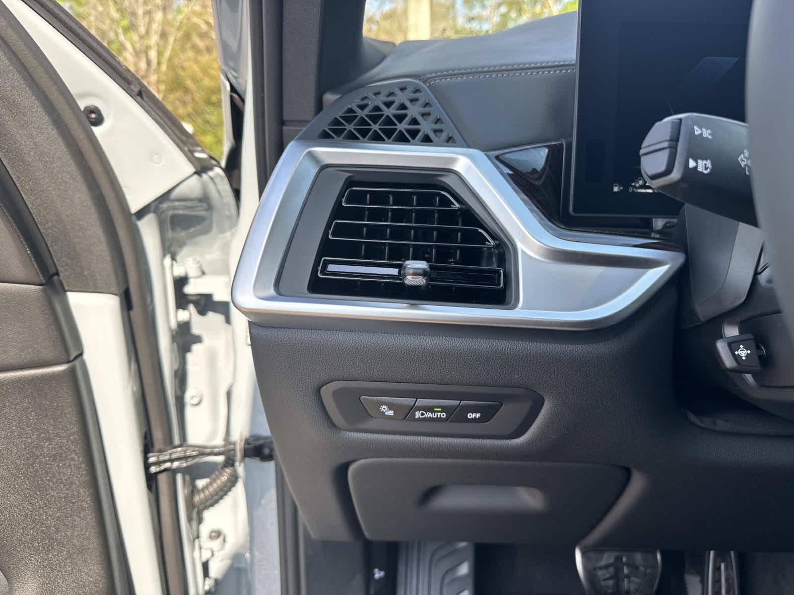 2026 BMW X5 xDrive50e xDrive50e