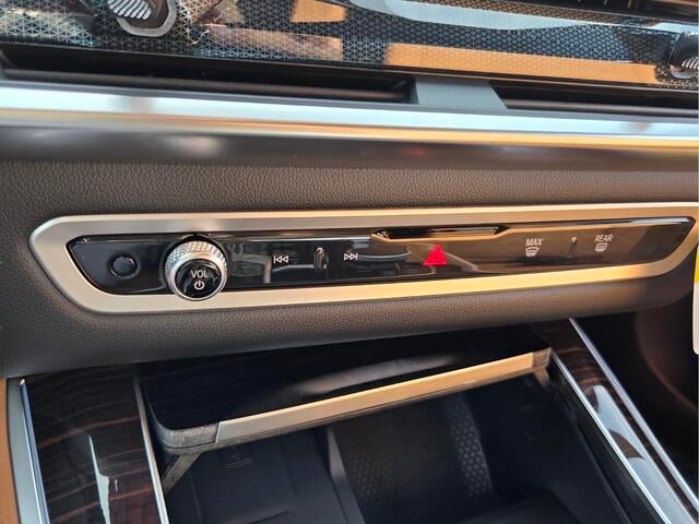 2026 BMW X5 xDrive50e xDrive50e