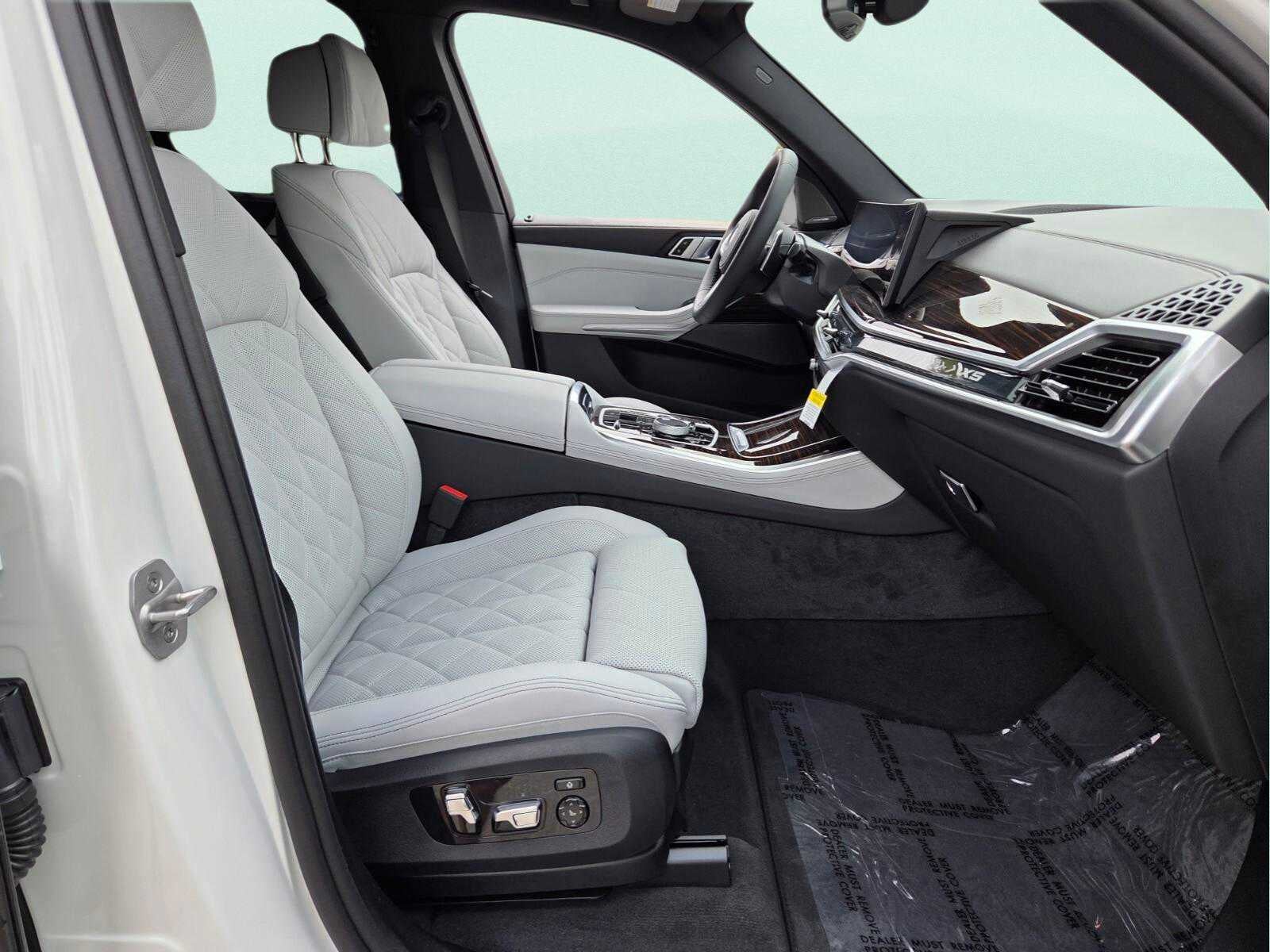 2026 BMW X5 xDrive50e xDrive50e