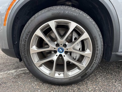2025 BMW X5 xDrive50e xDrive50e