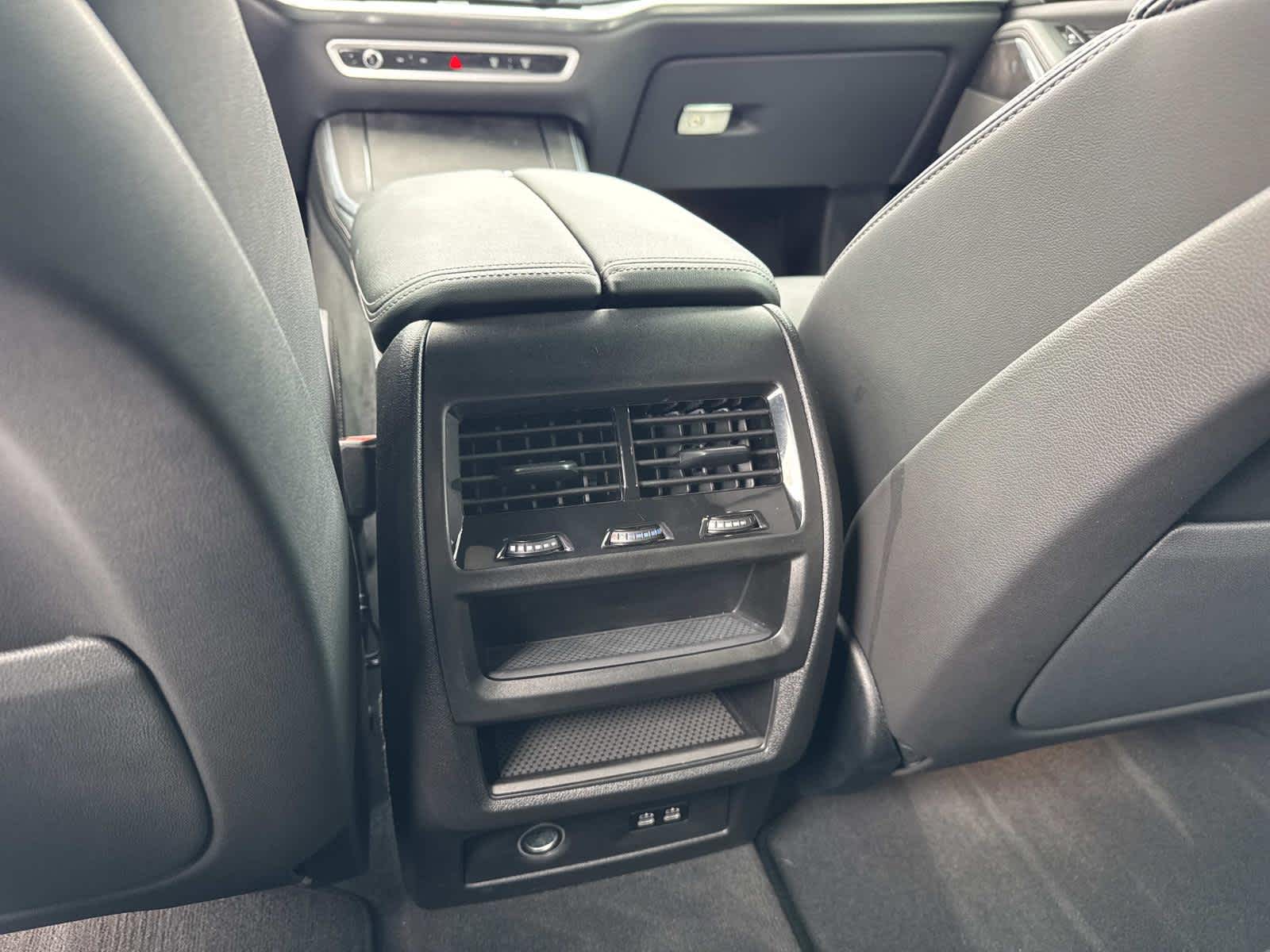 2025 BMW X5 xDrive50e xDrive50e