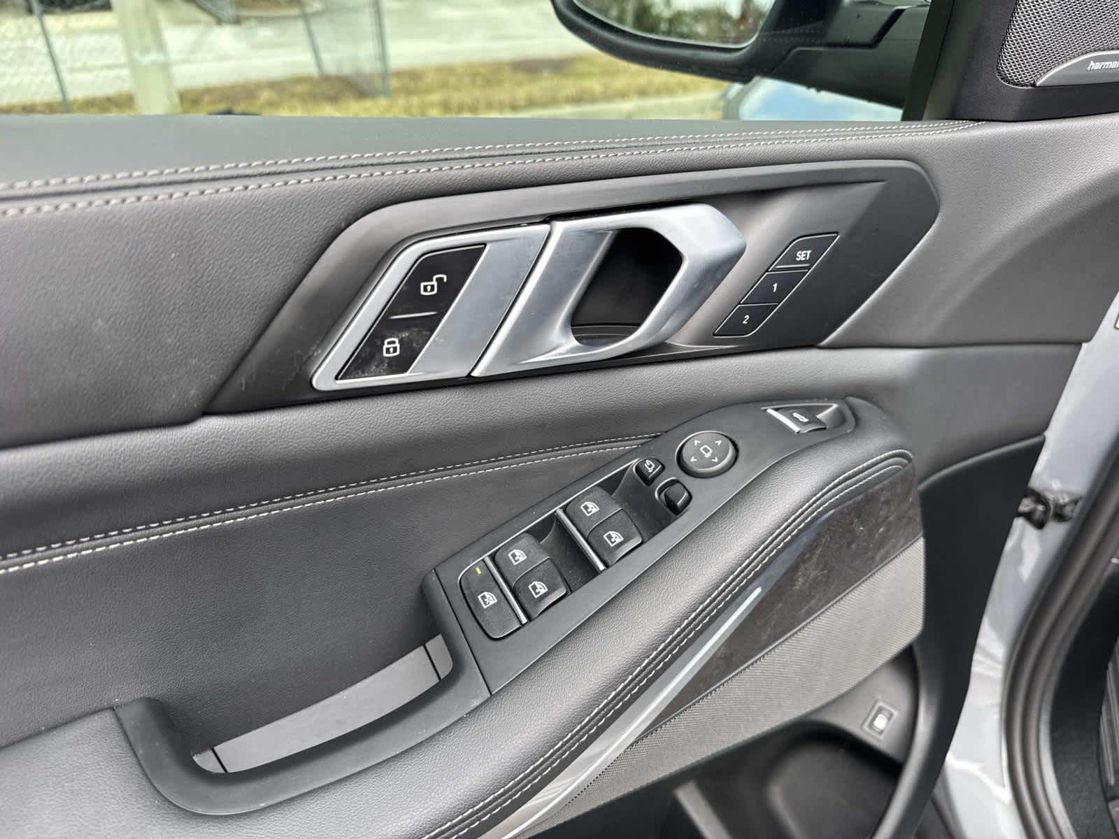 2025 BMW X5 xDrive50e xDrive50e