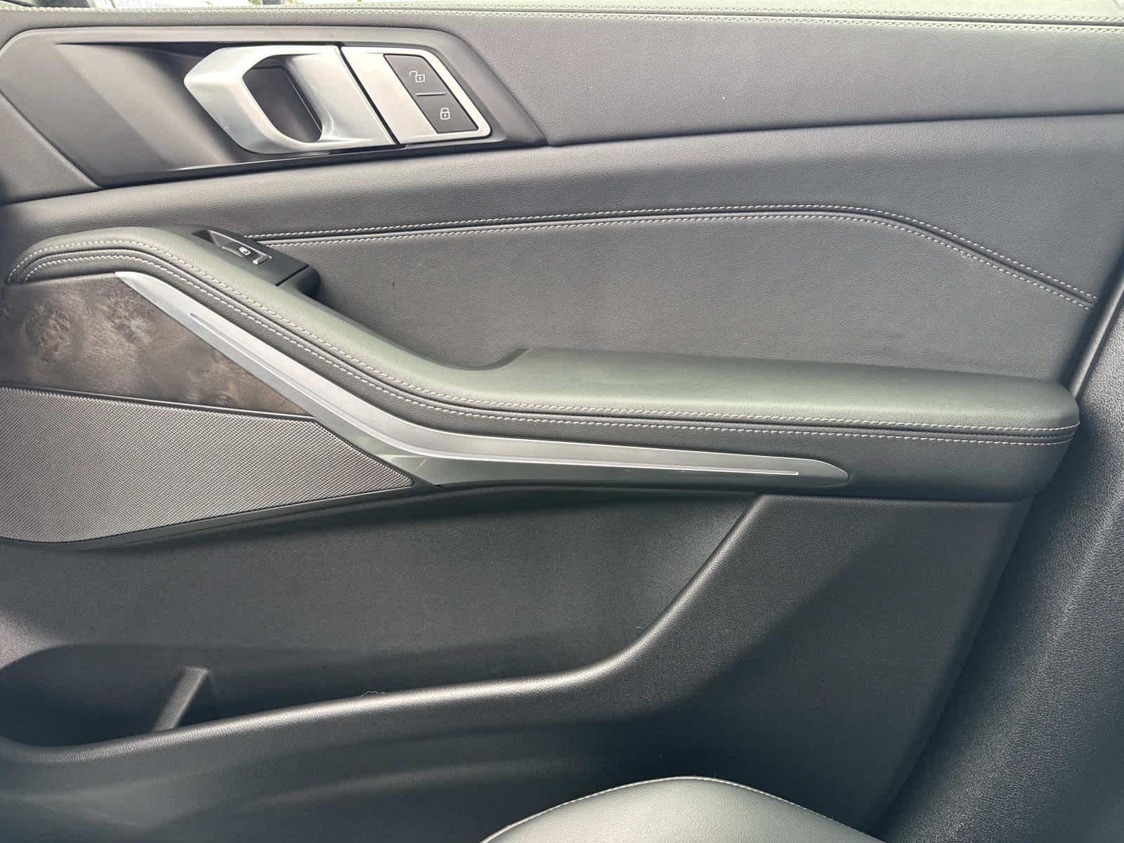 2025 BMW X5 xDrive50e xDrive50e