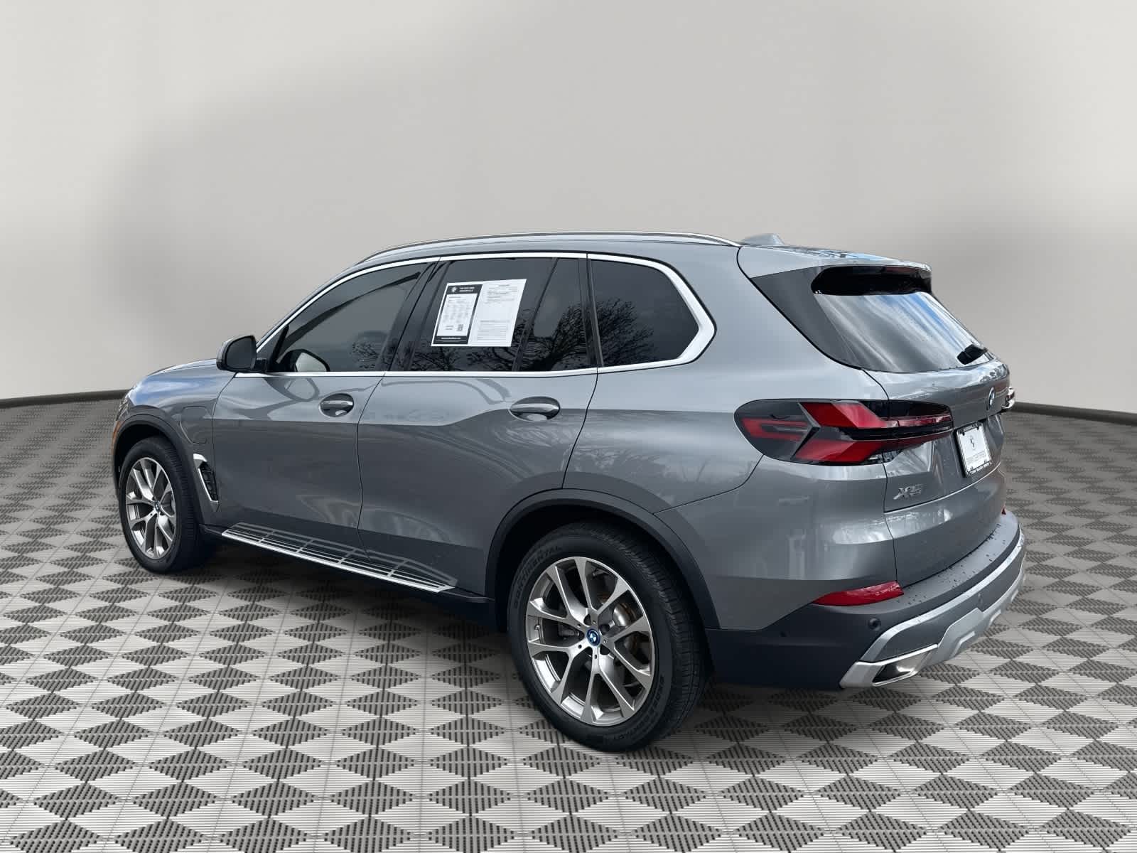 2025 BMW X5 xDrive50e xDrive50e