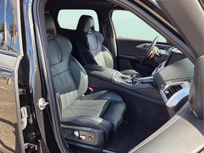 2023 BMW XM Base